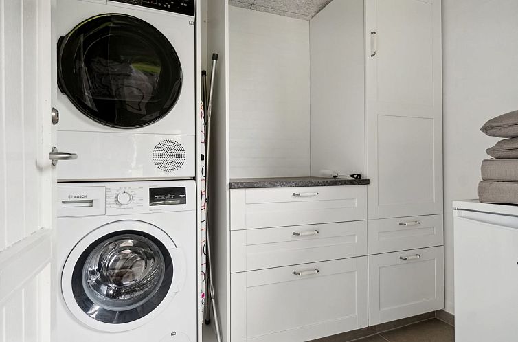 Vakantiehuis "Gren" - 580m from the sea