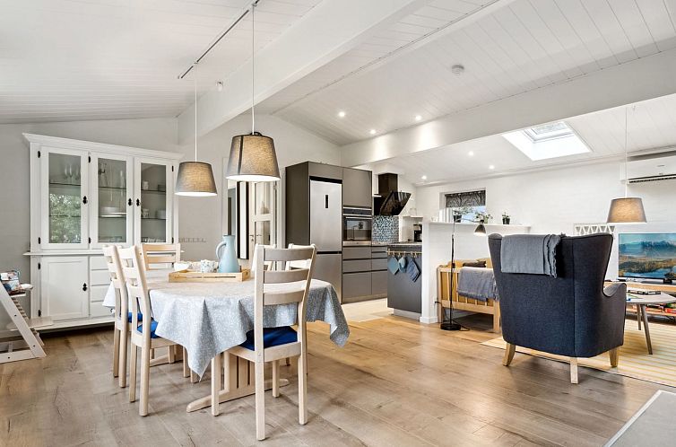 Vakantiehuis "Gren" - 580m from the sea