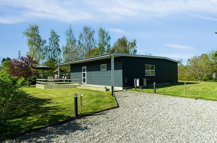 Vakantiehuis "Matilde" - 390m from the sea