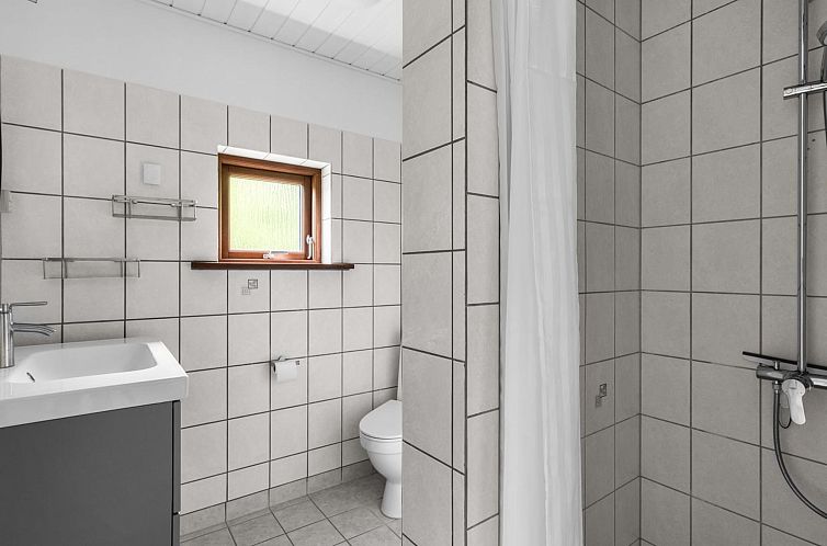 Vakantiehuis "Jorith" - 550m from the sea