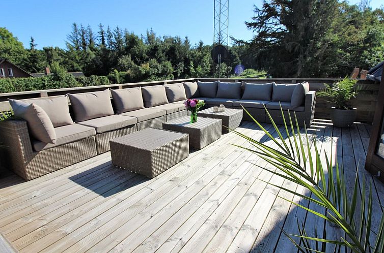Vakantiehuis "Dana" - 525m from the sea