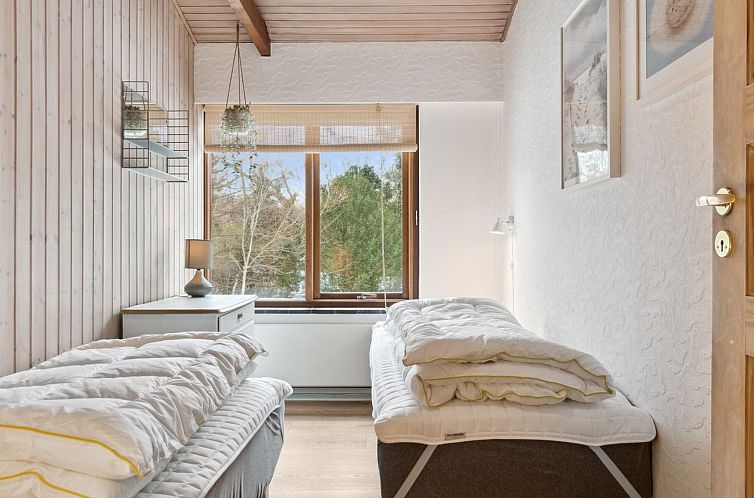 Vakantiehuis "Dana" - 525m from the sea