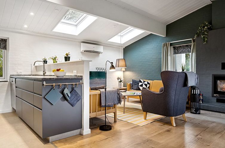 Vakantiehuis "Dvonta" - 170m from the sea