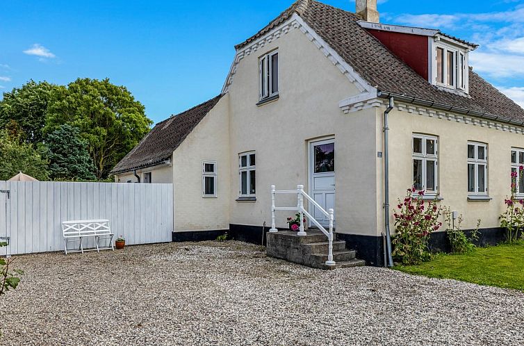 Vakantiehuis "Karoliina" - 125m from the sea