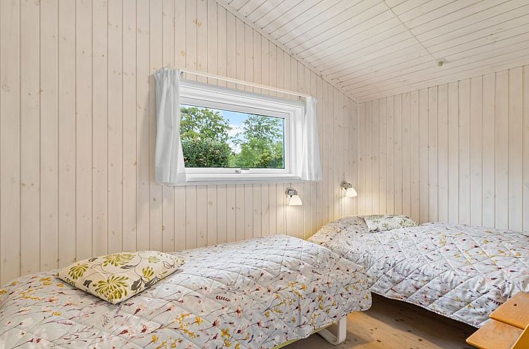 Vakantiehuis "Tanita" - 450m from the sea