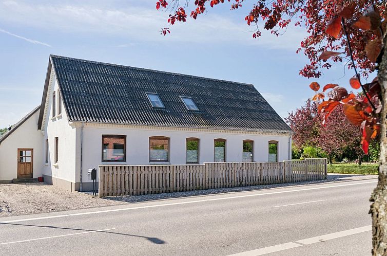 Vakantiehuis "Roel" - 500m from the sea