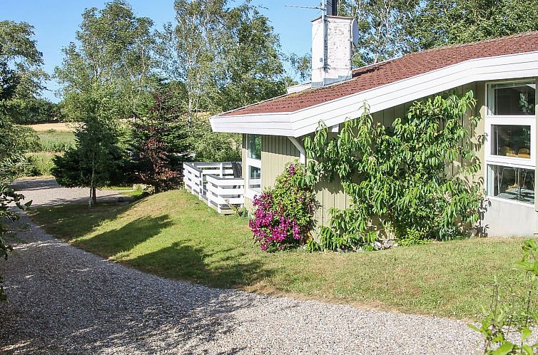 Vakantiehuis "Roel" - 500m from the sea