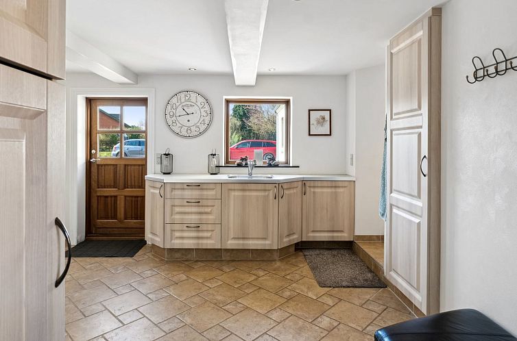 Vakantiehuis "Roel" - 500m from the sea