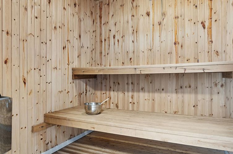 Vakantiehuis "Dana" - 525m from the sea