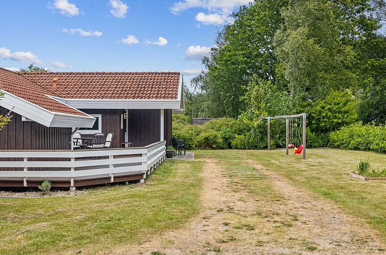 Vakantiehuis "Hennrik" - 240m from the sea