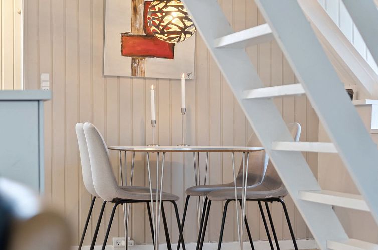 Vakantiehuis "Hennrik" - 240m from the sea