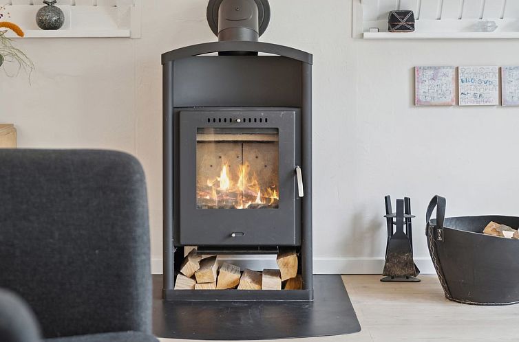 Vakantiehuis "Hennrik" - 240m from the sea