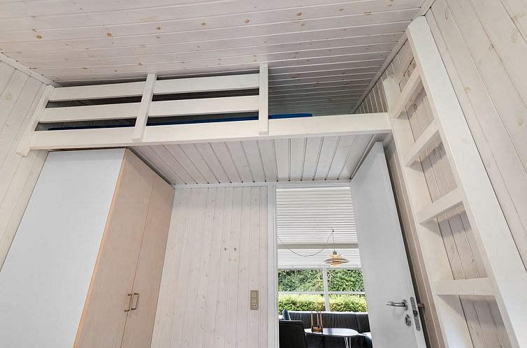 Vakantiehuis "Hasti" - 700m from the sea