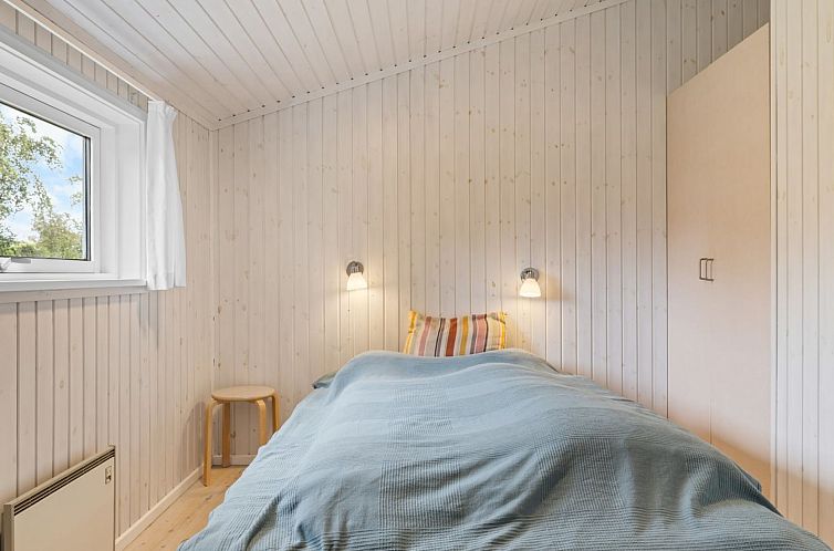 Vakantiehuis "Hasti" - 700m from the sea