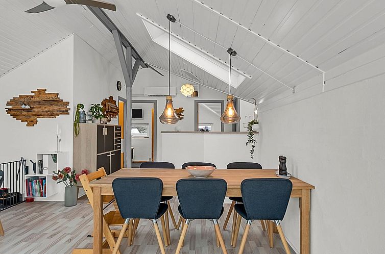 Vakantiehuis "Hielm" - 490m from the sea