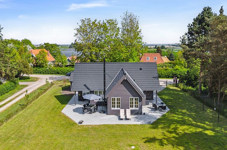 Vakantiehuis "Hielm" - 490m from the sea