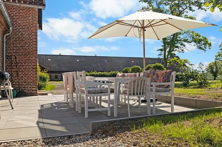 Vakantiehuis "Brun" - 1.5km from the sea