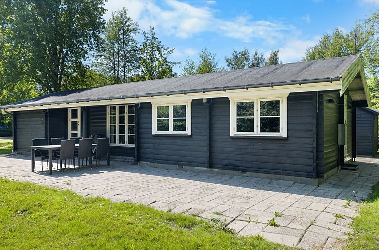 Vakantiehuis "Brun" - 1.5km from the sea