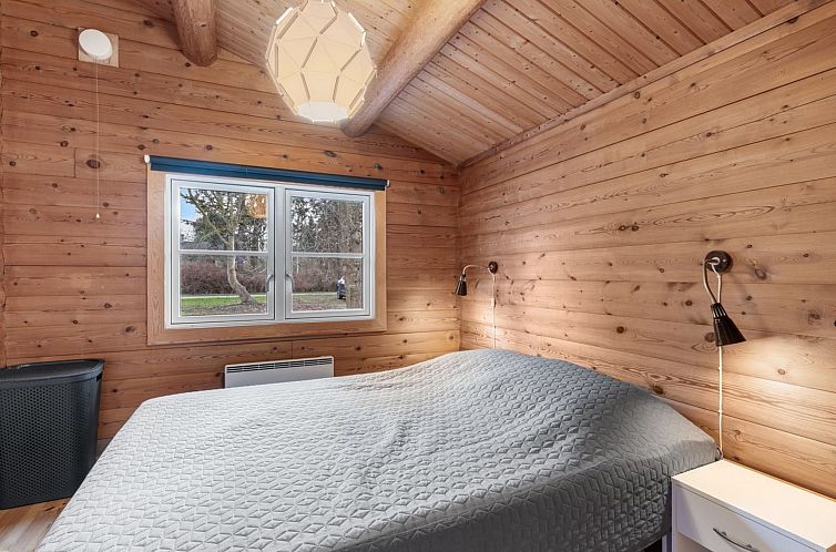 Vakantiehuis "Brun" - 1.5km from the sea