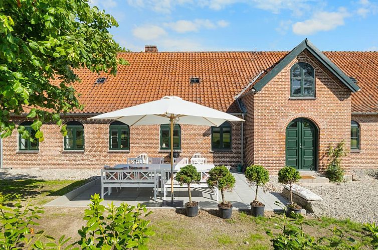 Vakantiehuis "Bridgette" - 100m from the sea