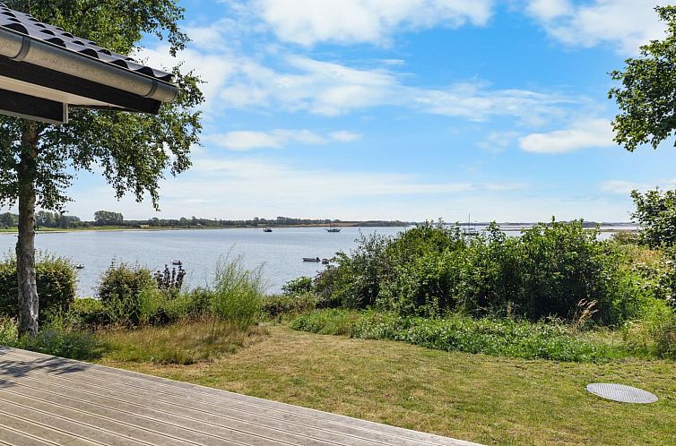 Vakantiehuis "Edvardsine" - 40m from the sea