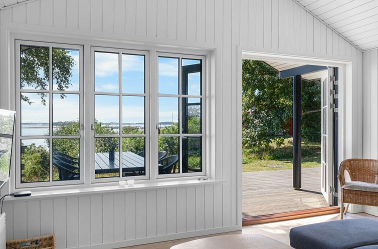 Vakantiehuis "Edvardsine" - 40m from the sea