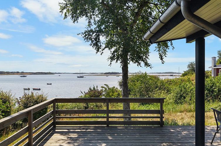 Vakantiehuis "Edvardsine" - 40m from the sea