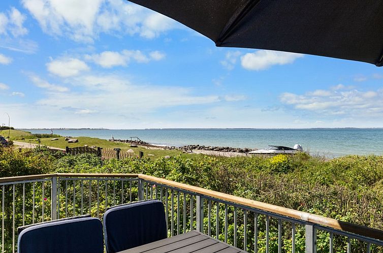 Verblijf 0152105 - Vakantiewoning Zuid-Denemarken - Vakantiehuis "Luci" - 20m from the sea