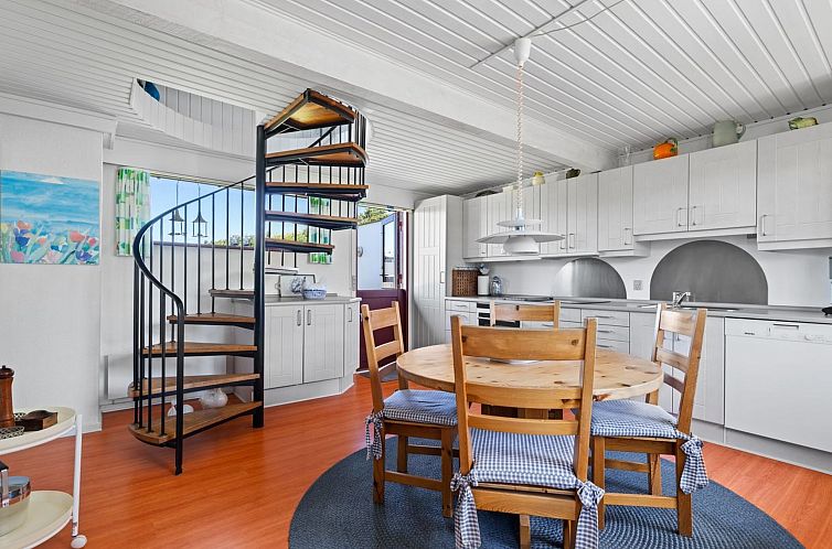 Vakantiehuis "Luci" - 20m from the sea