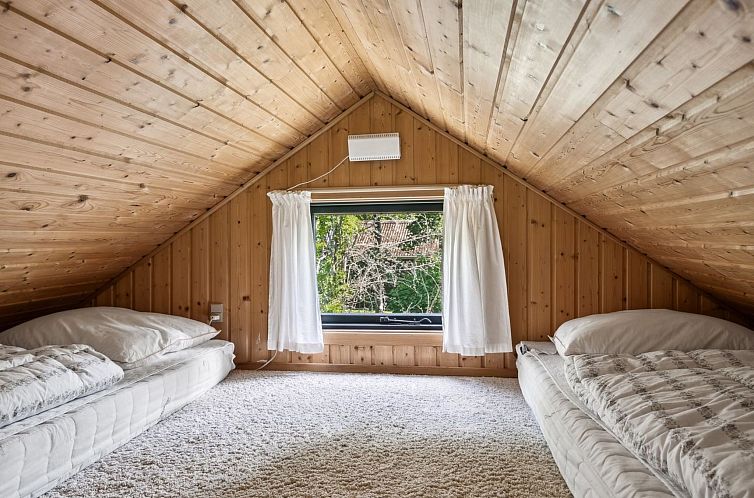 Vakantiehuis "Urban" - 140m from the sea