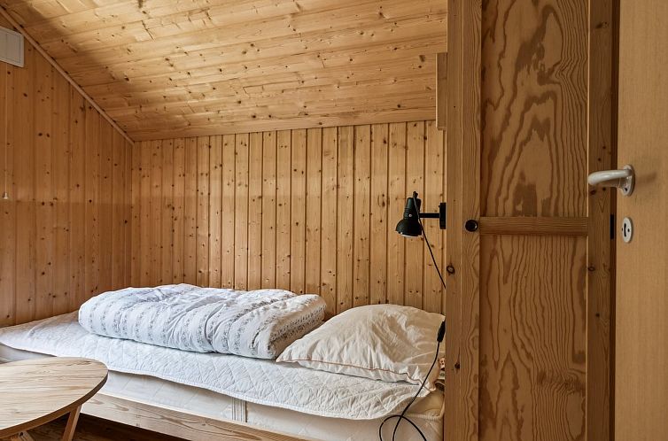 Vakantiehuis "Urban" - 140m from the sea