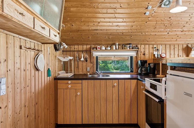 Vakantiehuis "Urban" - 140m from the sea