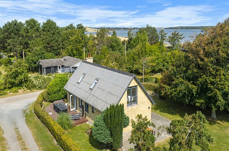 Vakantiehuis "Norwin" - 250m from the sea