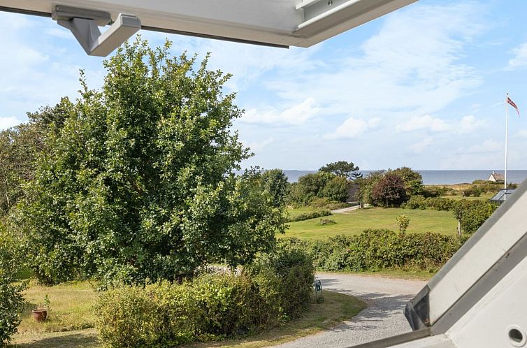 Vakantiehuis "Ina" - 210m from the sea