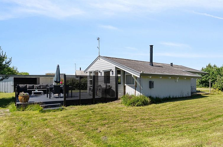 Vakantiehuis "Janick" - 150m from the sea