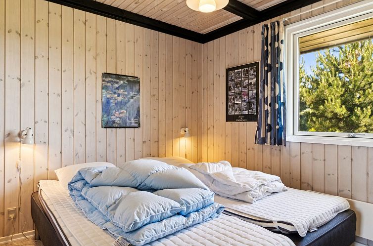 Vakantiehuis "Janick" - 150m from the sea