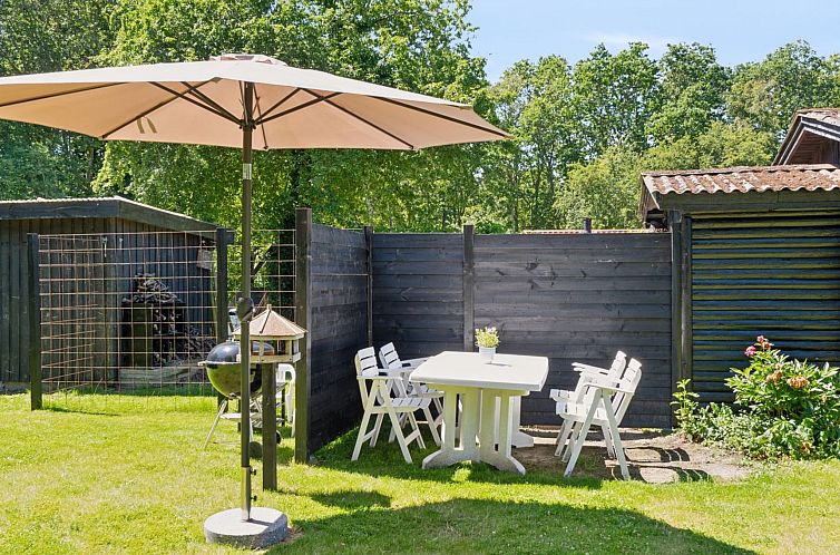 Vakantiehuis "Huldrik" - 100m from the sea