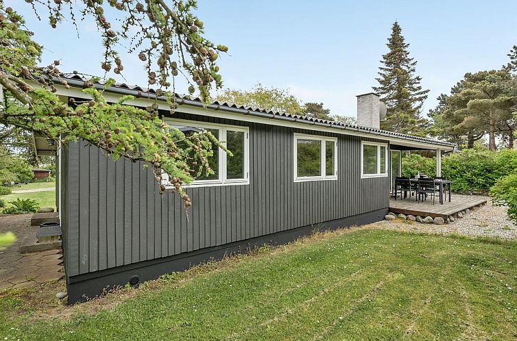 Vakantiehuis "Jenny" - 140m from the sea