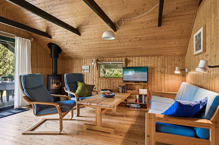 Vakantiehuis "Jenny" - 140m from the sea