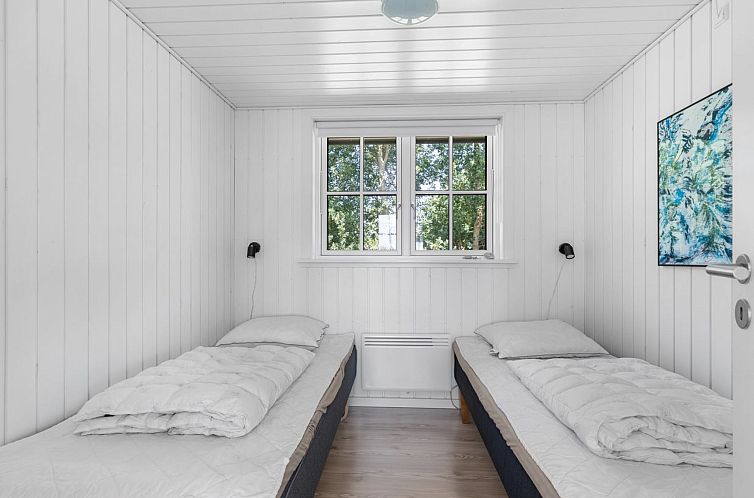 Vakantiehuis "Edvardsine" - 40m from the sea