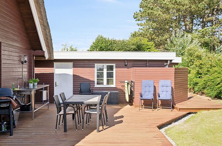 Vakantiehuis "Ginnie" - 300m from the sea