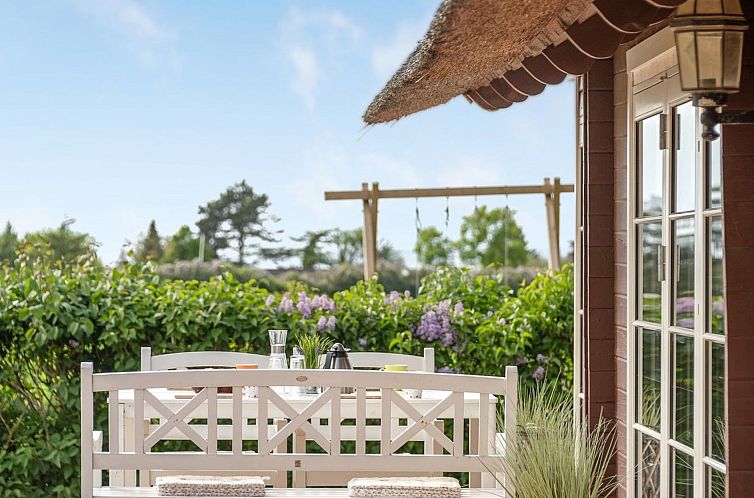 Vakantiehuis "Ginnie" - 300m from the sea