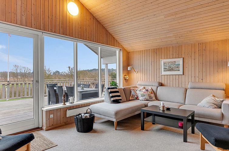 Vakantiehuis "Filisha" - 200m from the sea