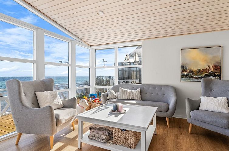 Vakantiehuis "Answald" - 10m from the sea