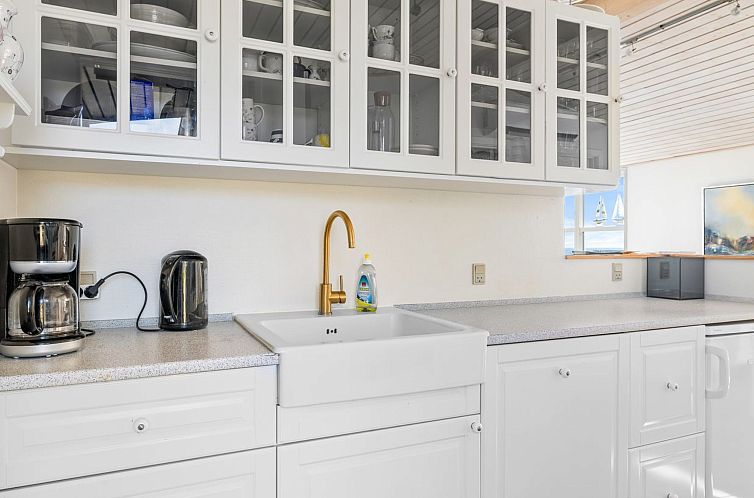 Vakantiehuis "Answald" - 10m from the sea