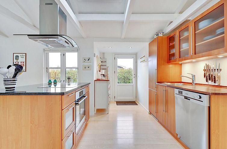 Vakantiehuis "Kamilla" - 200m from the sea