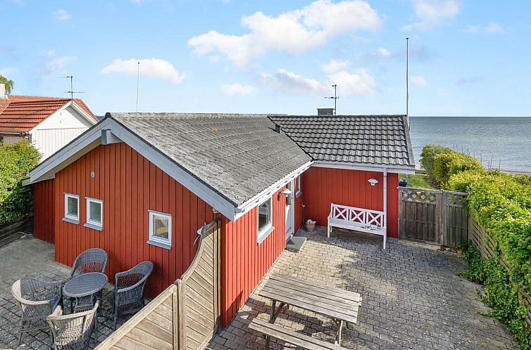 Vakantiehuis "Keti" - 5m from the sea