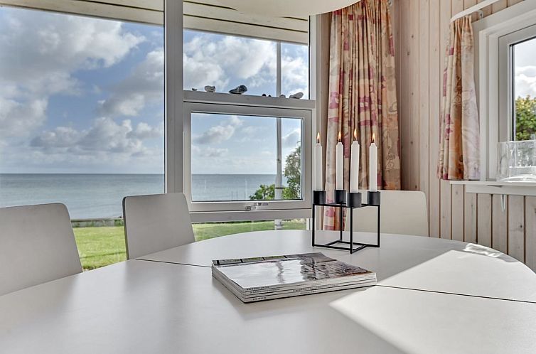 Vakantiehuis "Keti" - 5m from the sea