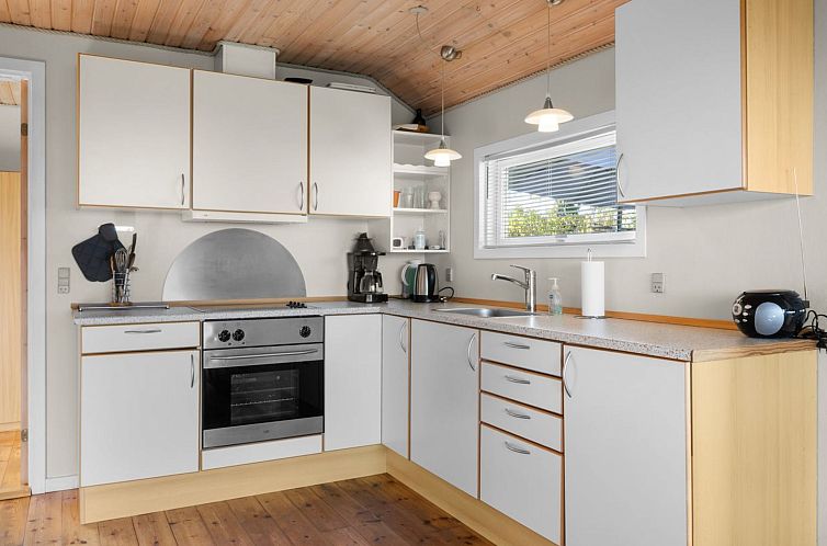 Vakantiehuis "Astrath" - 10m from the sea