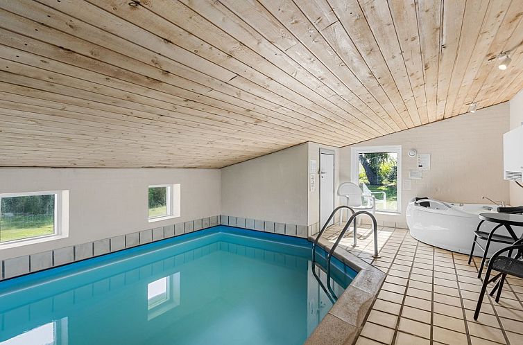 Vakantiehuis "Maylin" - 350m from the sea